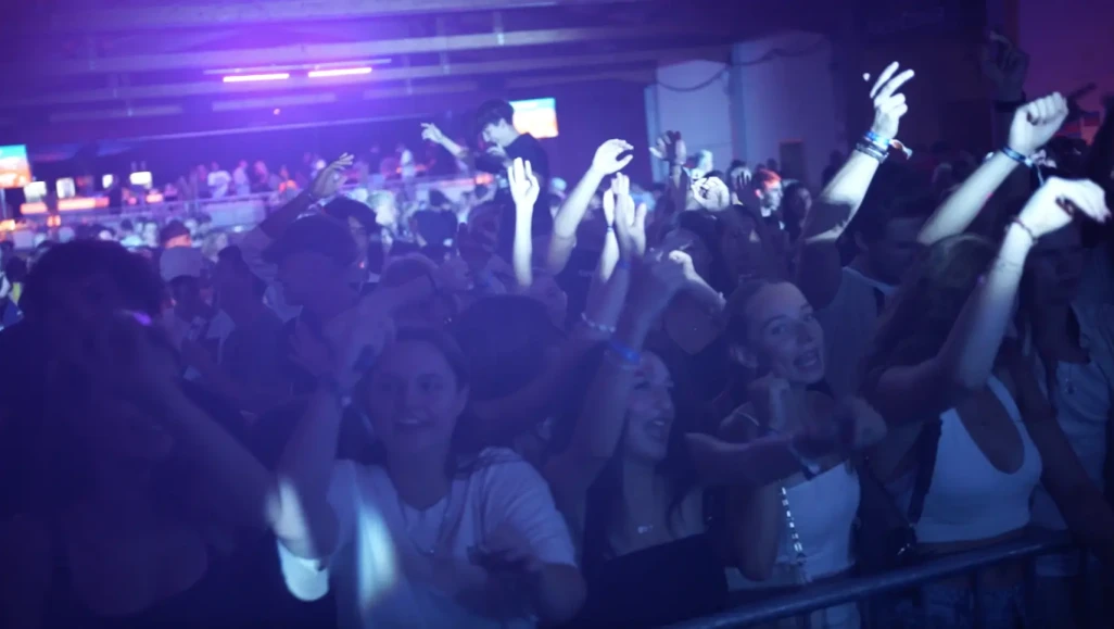 Reborn advertisement image 5